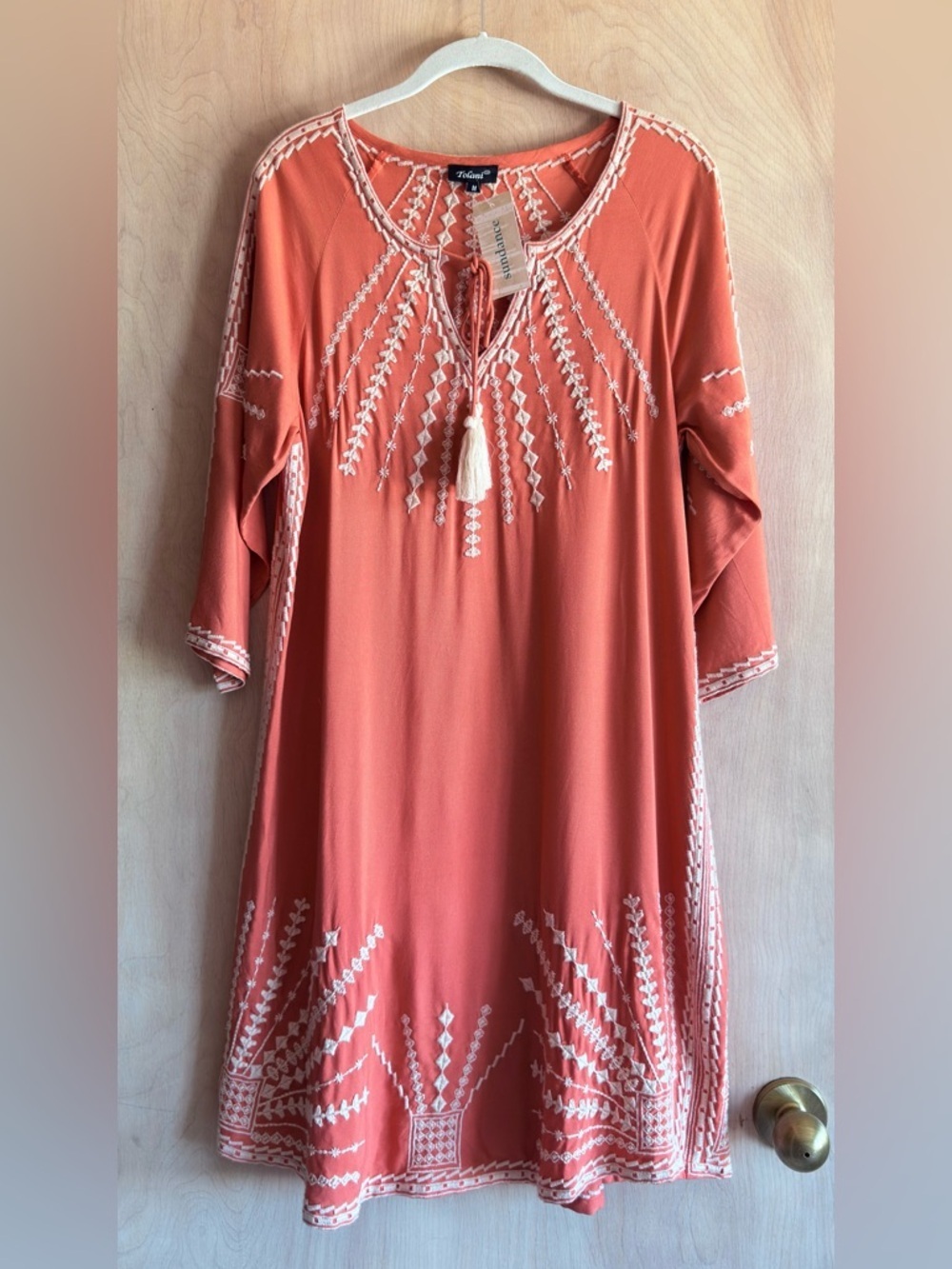 Tolani Kezia Peach Embroidered Boho Dress NWT 3/4 Sleeve V-Neck Women’s Medium - Picture 1 of 13